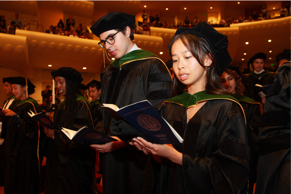 Members of the UCSF School of Medicine Class of 2025 Recite the Physician's Declaration at Commencement